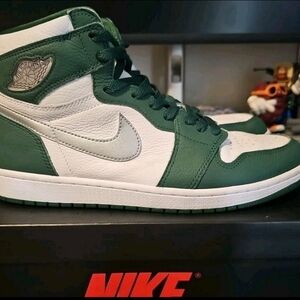 Nike Air Jordan High-Top Sneakers Green White